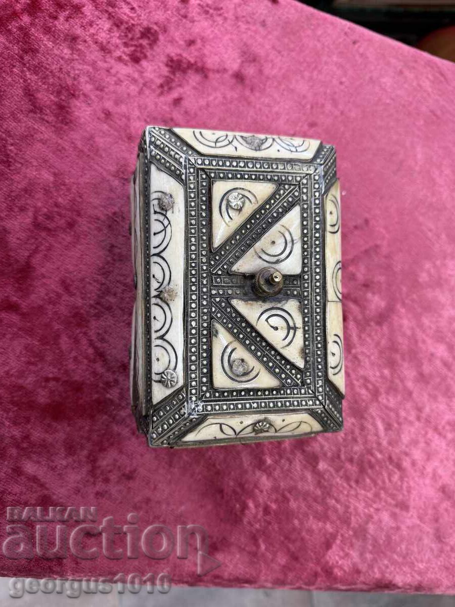 Παλιό κουτί κοσμημάτων №7479 - 5 Παλιό κουτί κοσμημάτων №7479 - 5