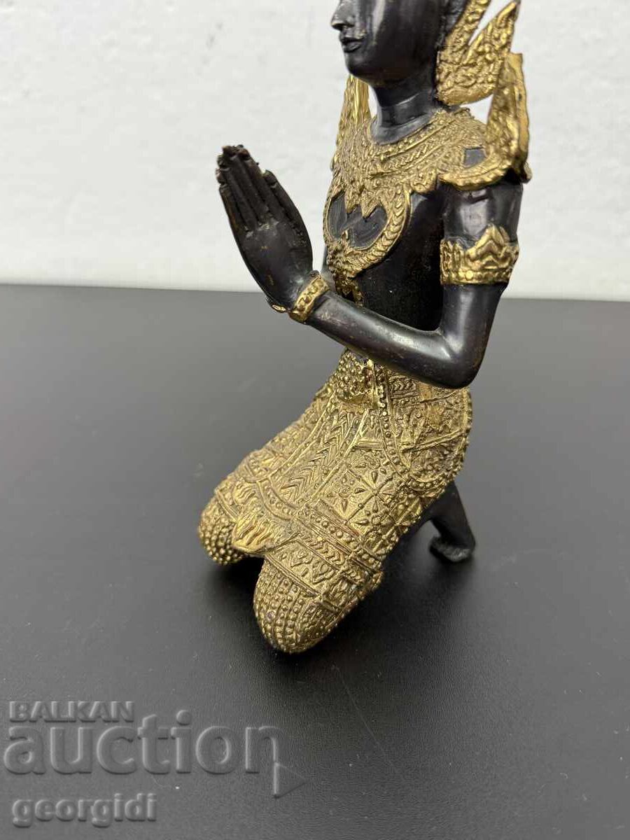 Auction Bronze Buddha figure. No. 7486 Auction Bronze Buddha figure. No. 7486