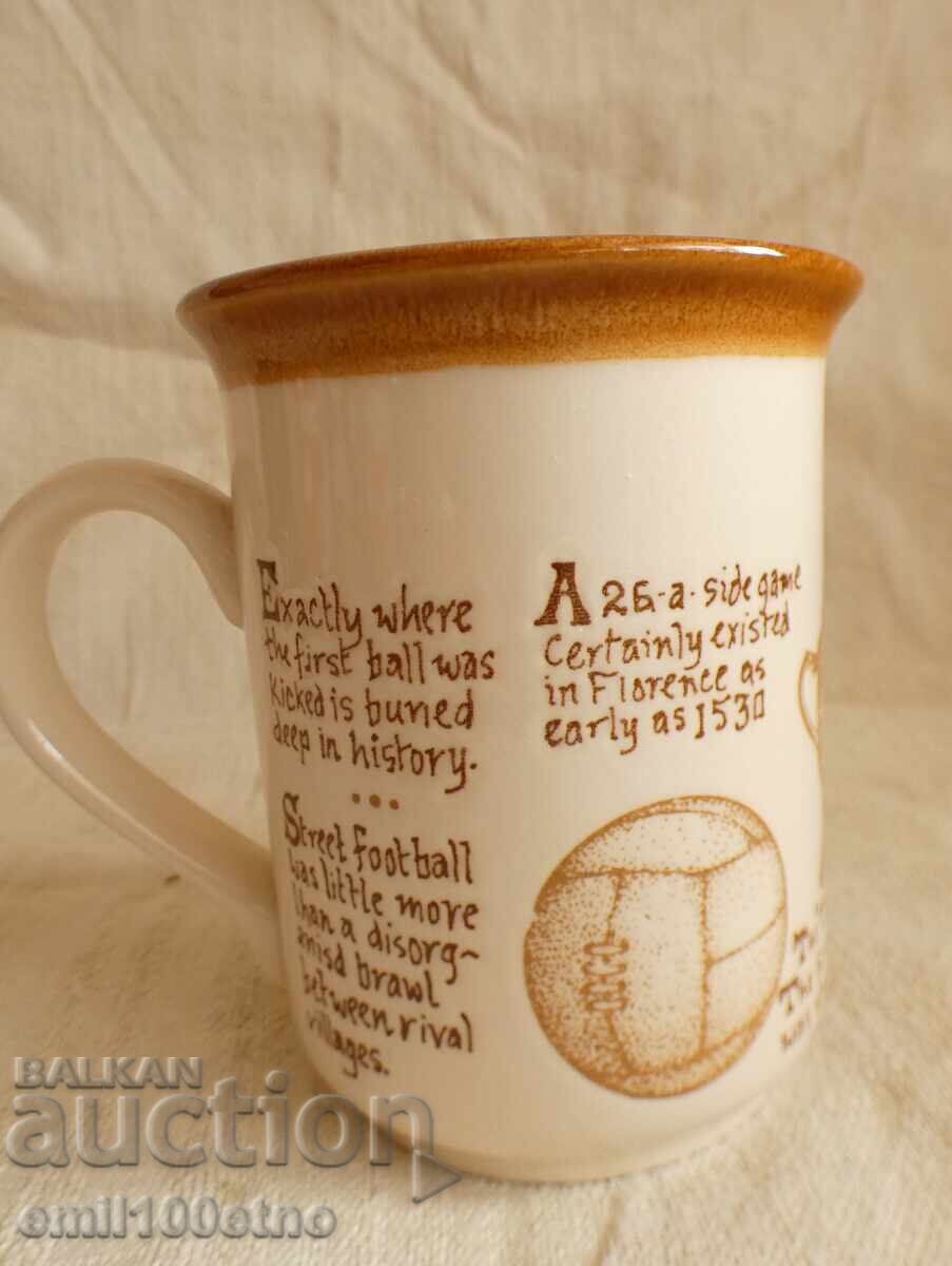 История на Футбола - порцеланова чаша за чай Англия с цена 15.00 лв. | € 7.67