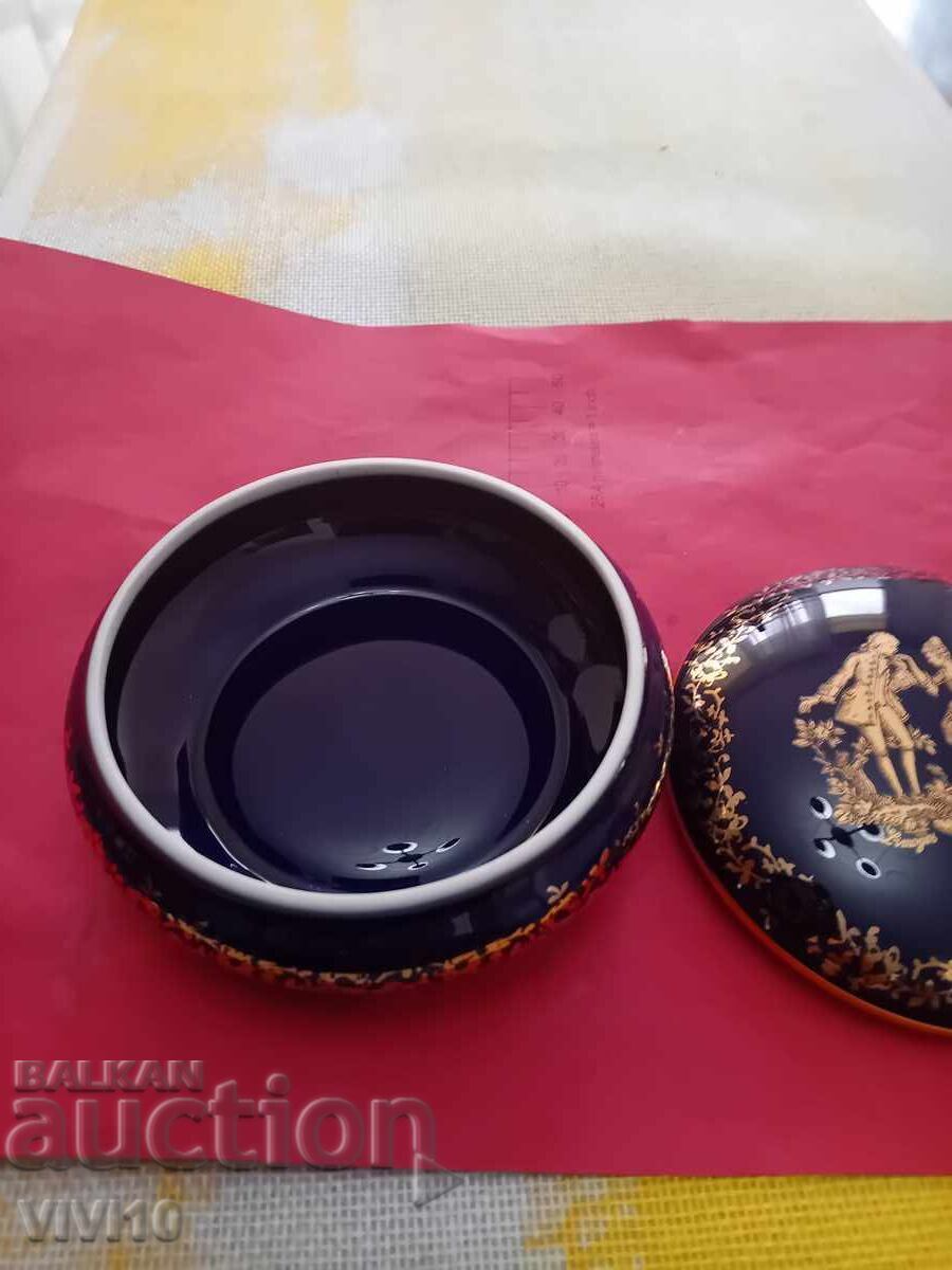 Αντίκα κουτί κοσμημάτων, Λιμόζ, Επιχρύσωση με τιμή 50.00 BGN | € 25.56