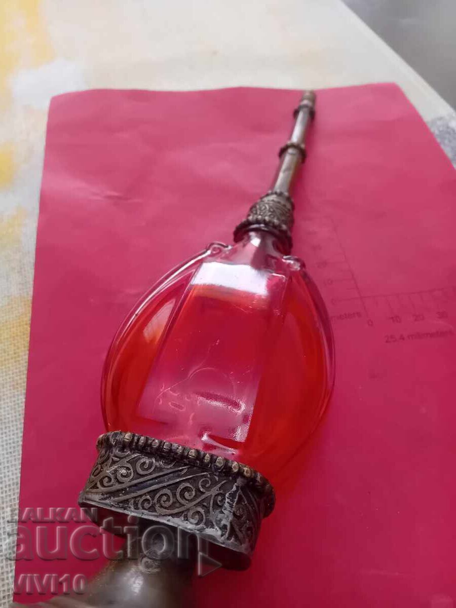 Παλαιό μπουκάλι αρώματος με τιμή € 40.00 | 78.23 BGN