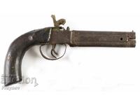 Капсулен двуцевен пистолет 18-ти век