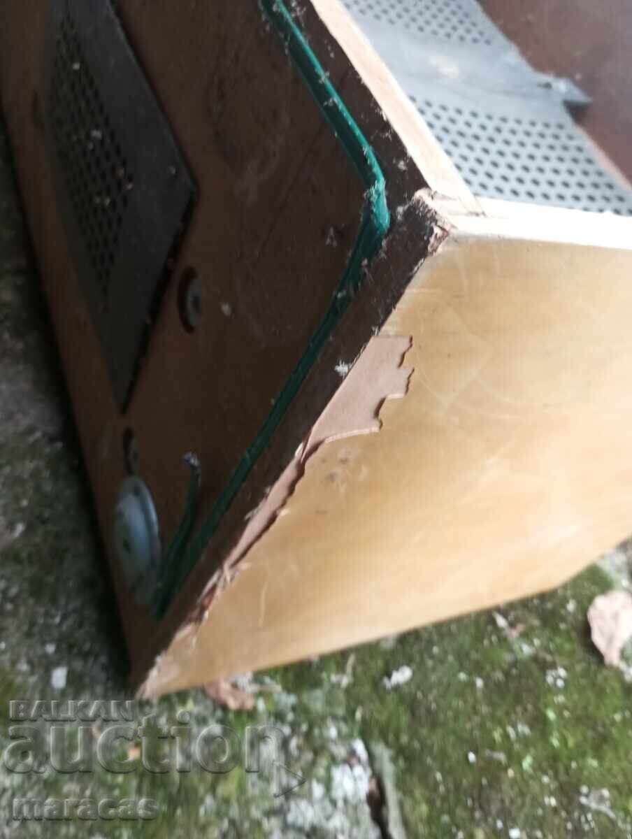 Доставка на Стар радио грамофон Доставка на Стар радио грамофон