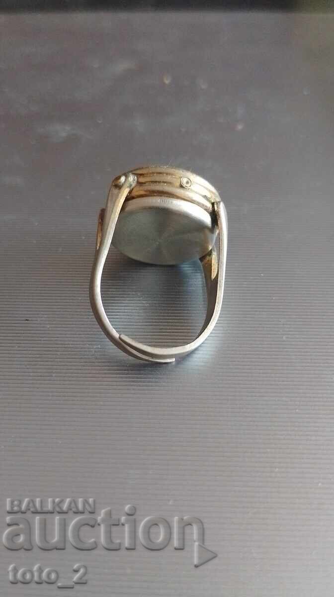 Auction  STAR QUARTZ WATCH - RING