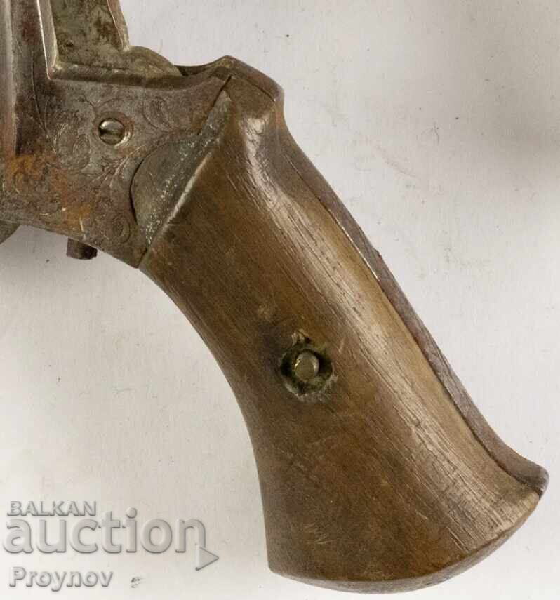 Very old revolver - 6