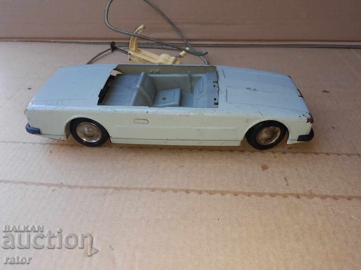 Παράδοση Παλιό λαμαρινένιο αυτοκινητάκι με τηλεχειριστήριο - ΕΣΣΔ