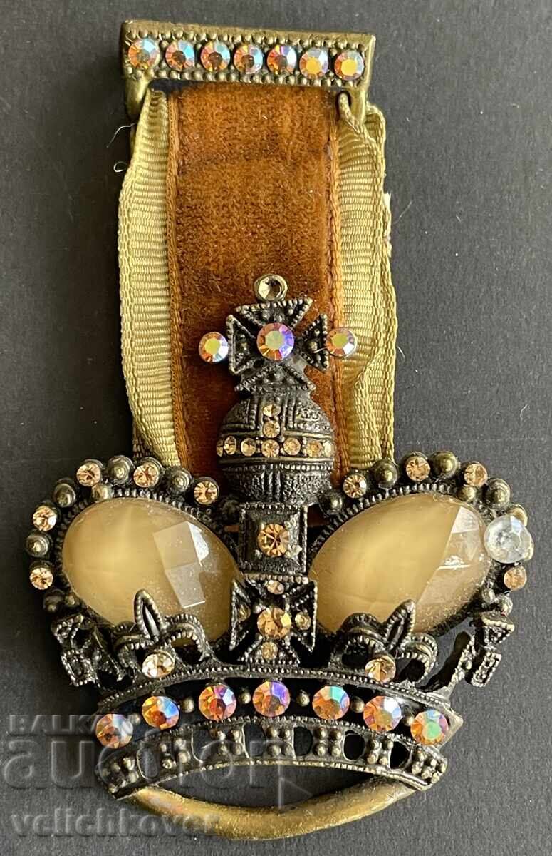 41915 Brooch in the shape of a crown from the 30s