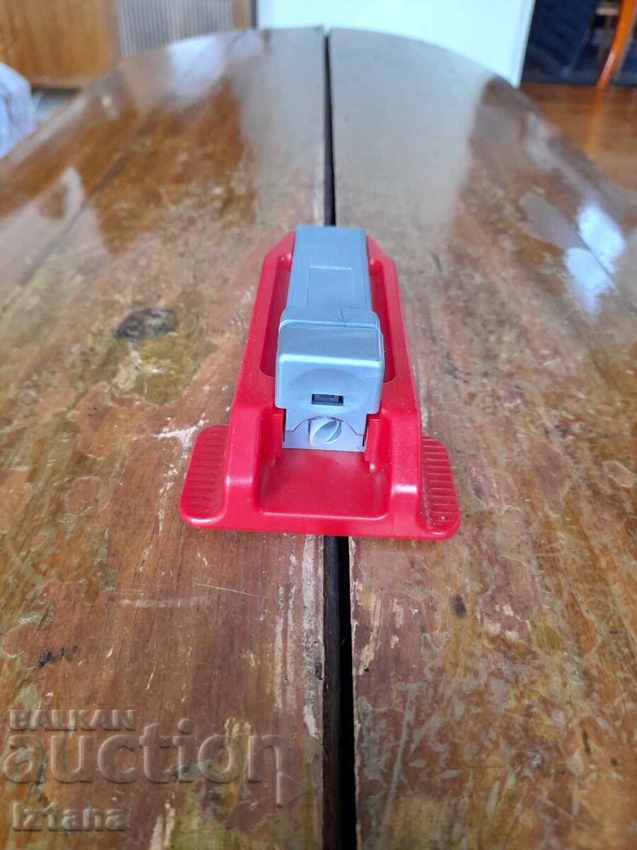 Стара машинка за цигари Marlboro с цена 90.00 лв. | € 46.02