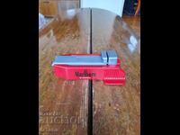 Veche mașină de făcut țigări Marlboro