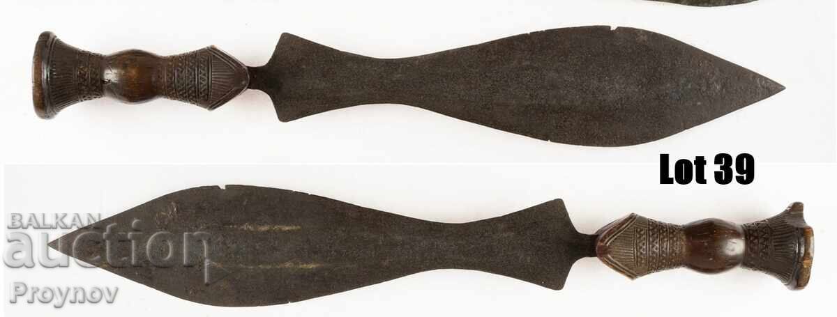 Licitație Sabie de aruncat Cuba - Bushongo 41,5 cm Licitație Sabie de aruncat Cuba - Bushongo 41,5 cm