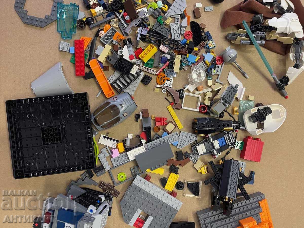Auction Lego building blocks for Lego constructor parts, around 1.2kg Auction Lego building blocks for Lego constructor parts, around 1.2kg