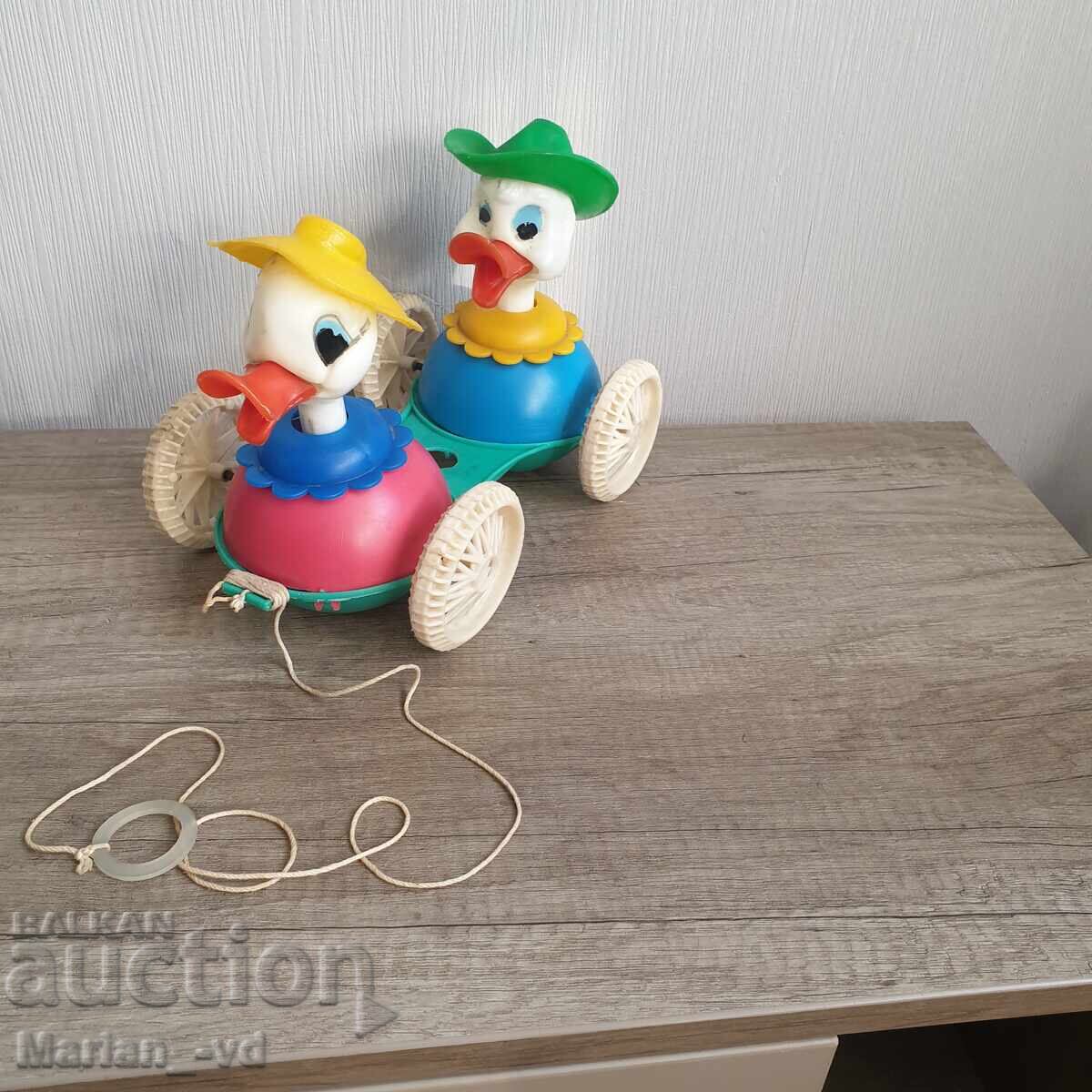 Livrarea Jucărie pentru copii, rațe (Socială)