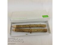 Ενδιαφέρον σετ από 2 μολύβια τεϊόδεντρου #2621