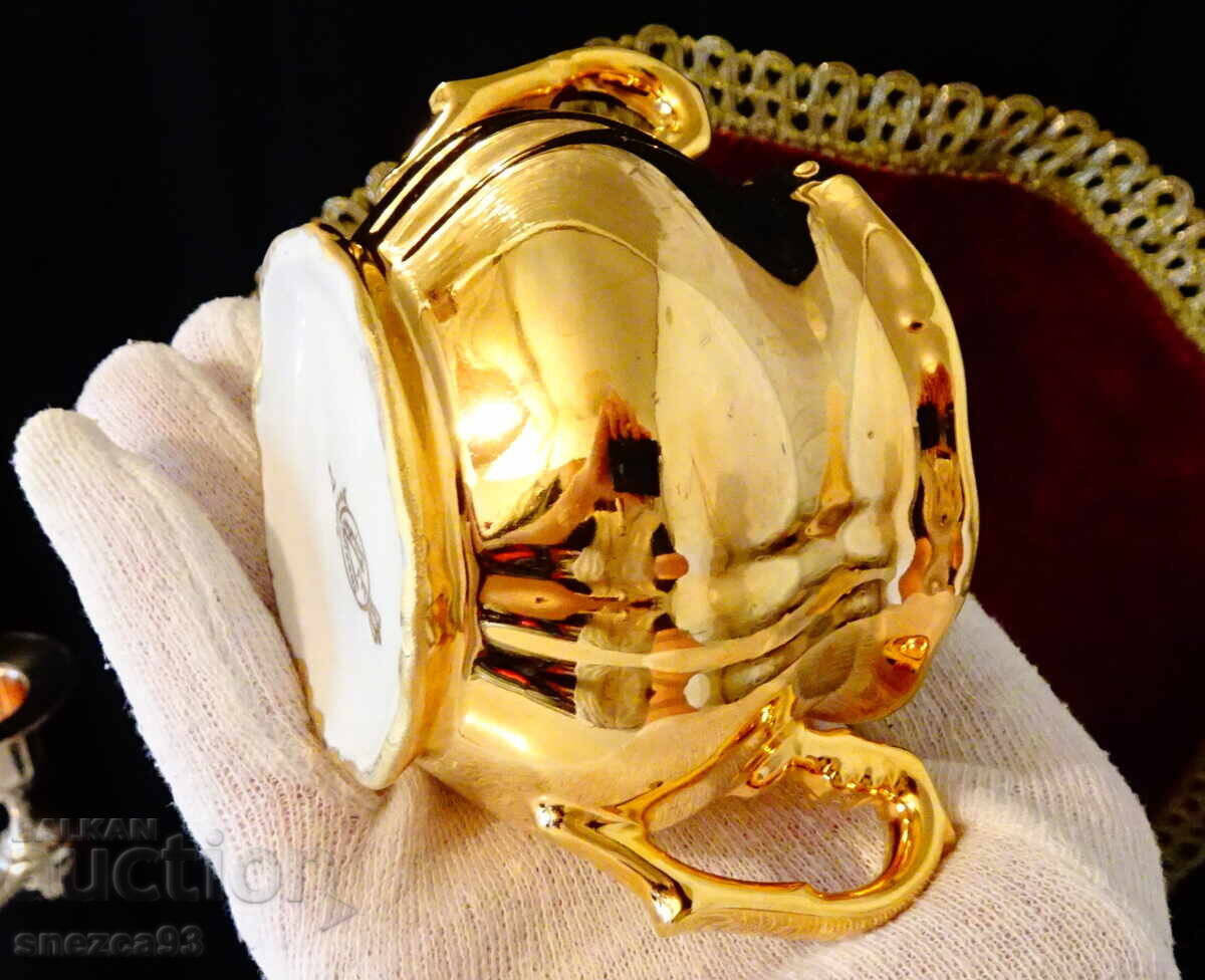 Захарница баварски порцелан,чисто злато,роза,барок. с цена 12.00 лв. | € 6.14