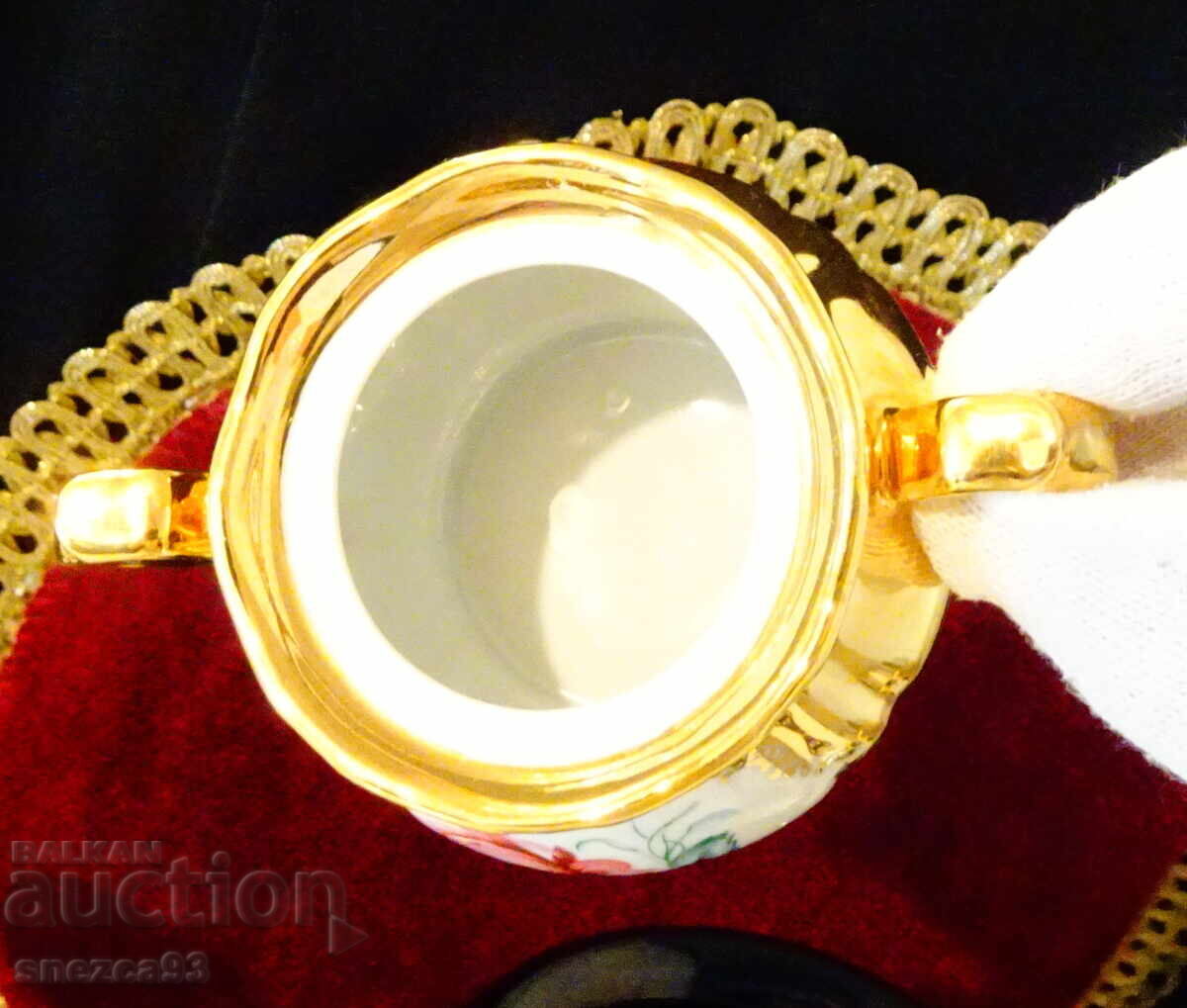 Аукцион Захарница баварски порцелан,чисто злато,роза,барок.