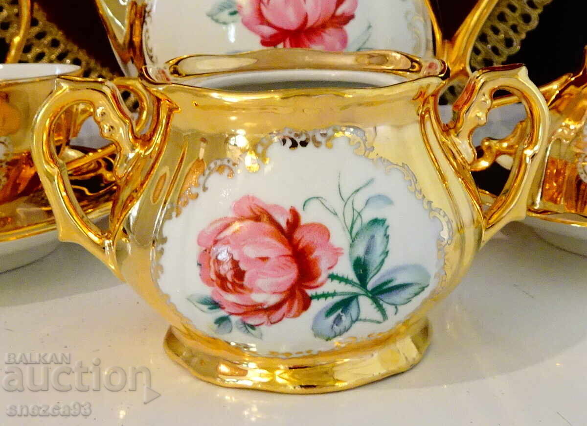 Захарница баварски порцелан,чисто злато,роза,барок.
