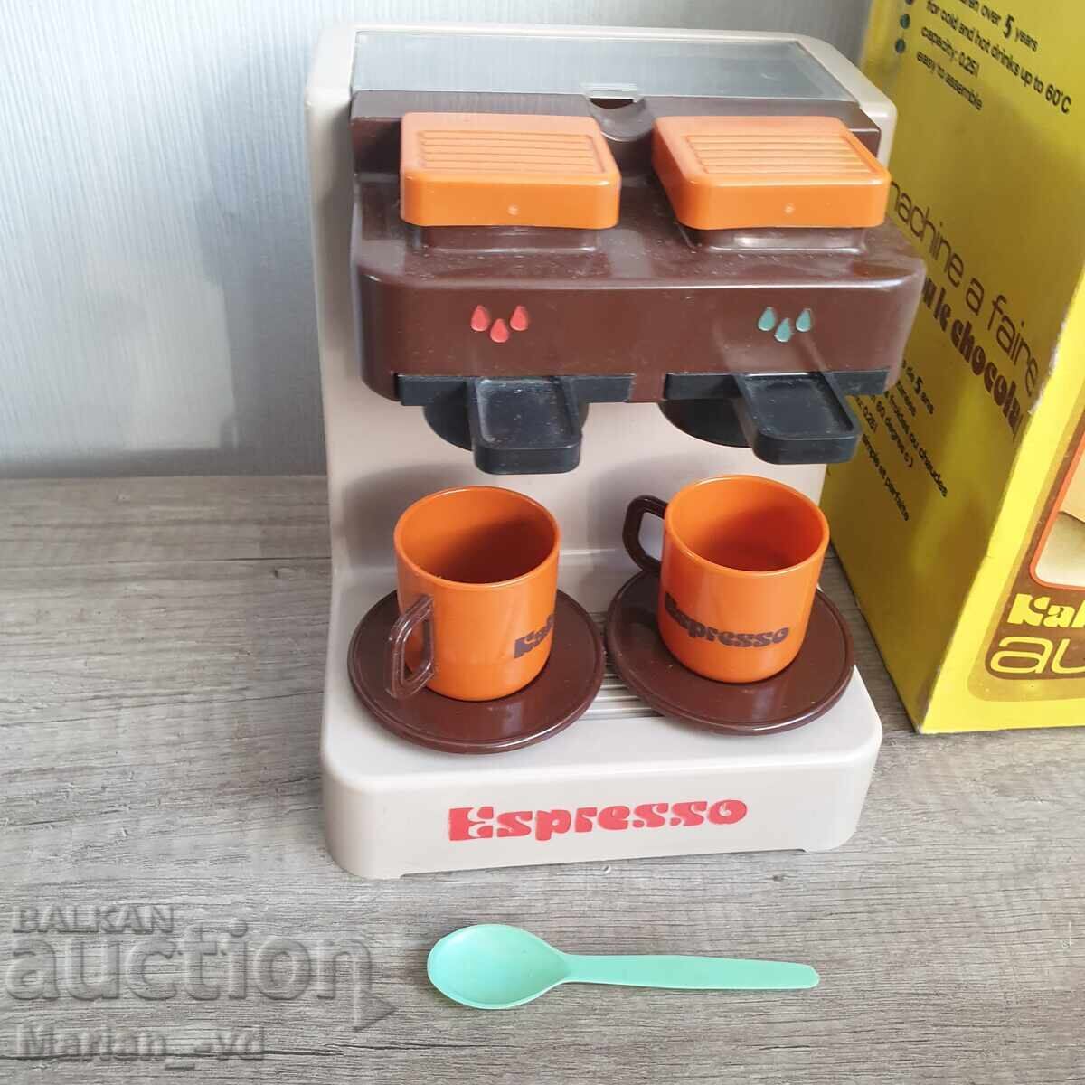 Mașină de cafea și espresso veche DDR cu preț 60.00 BGN | € 30.68 Mașină de cafea și espresso veche DDR cu preț 60.00 BGN | € 30.68