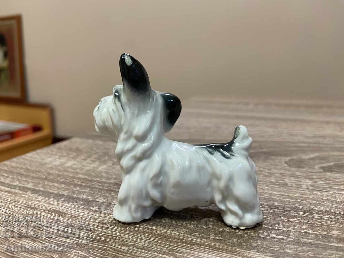 Statuetă veche „Terrierul curios” Germania cu preț € 15.00 | 29.34 BGN