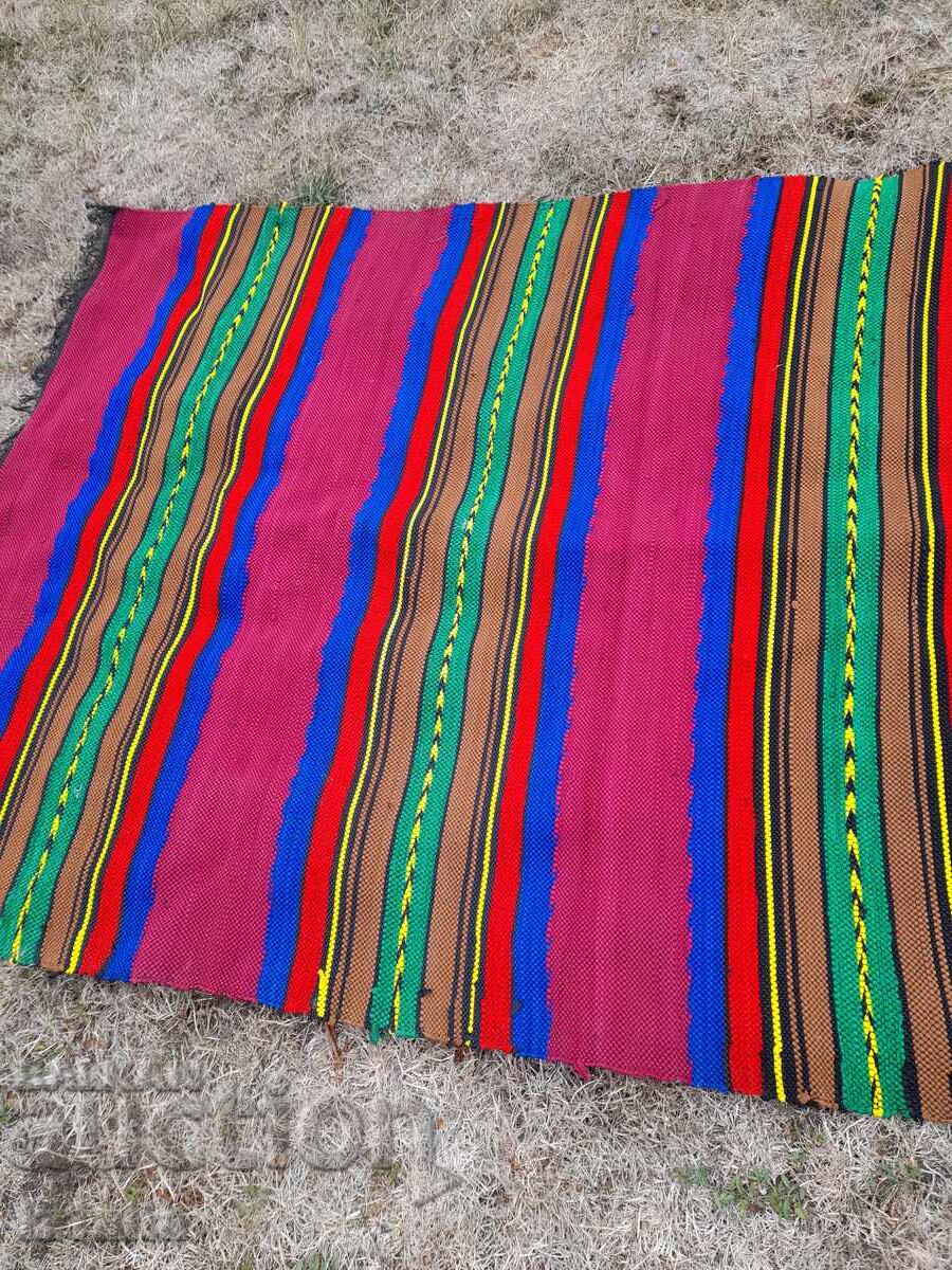 Licitație Covor vechi, potecă Licitație Covor vechi, potecă