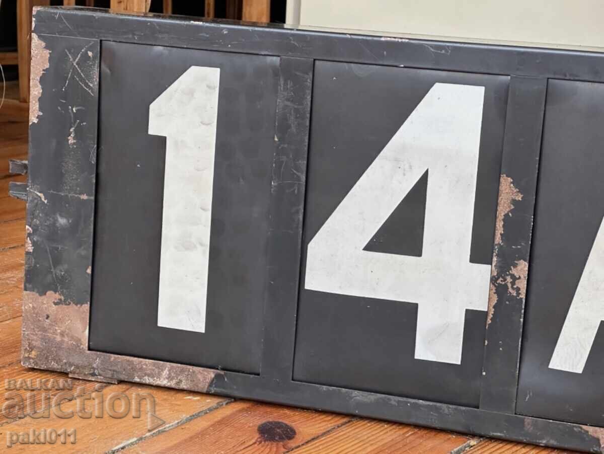 Δωμάτιο από λεωφορείο, δρομολόγιο αστικών συγκοινωνιών με τιμή 100.00 BGN | € 51.13 Δωμάτιο από λεωφορείο, δρομολόγιο αστικών συγκοινωνιών με τιμή 100.00 BGN | € 51.13