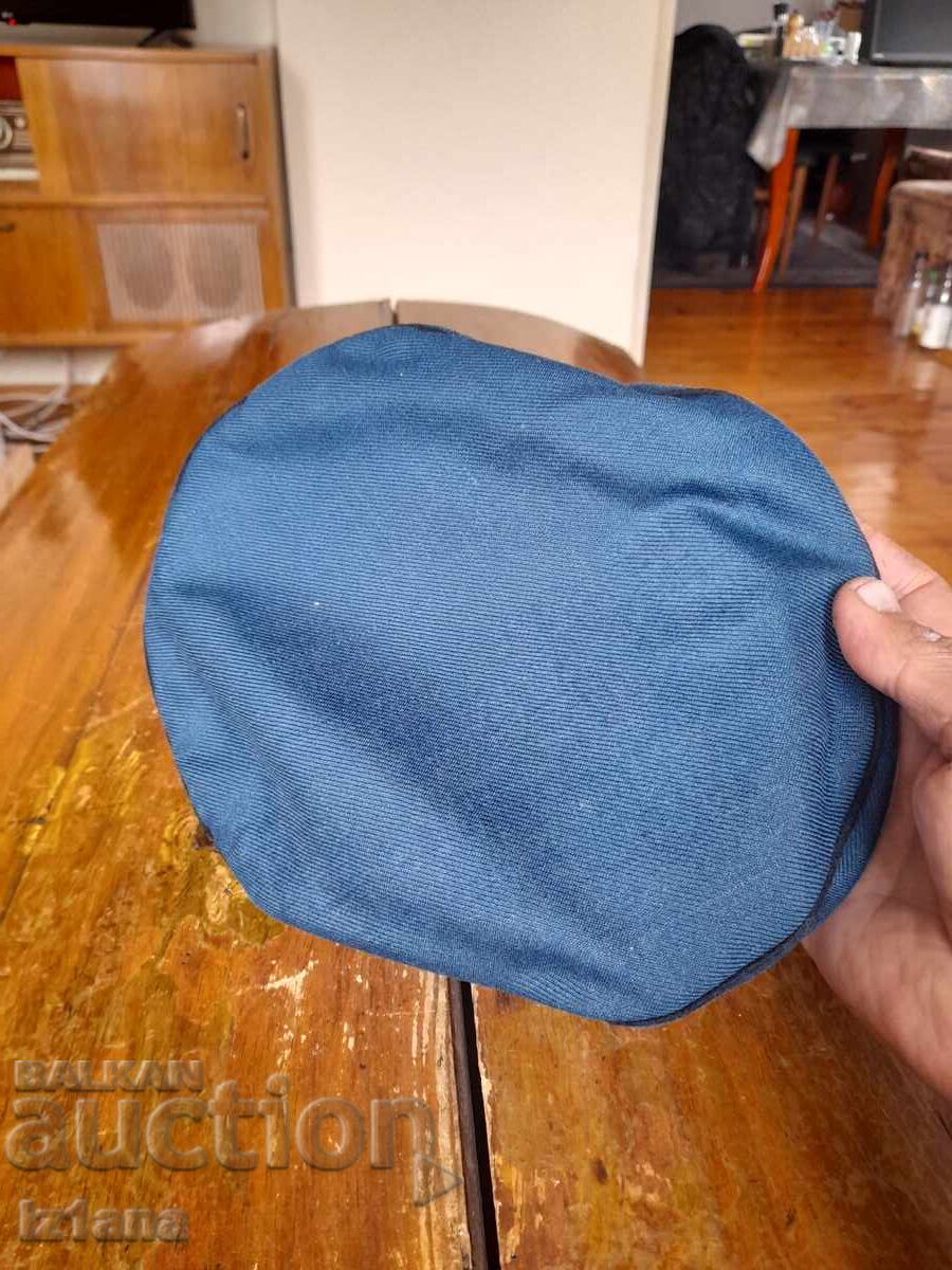 Delivery of Old Driver's Beret Delivery of Old Driver's Beret