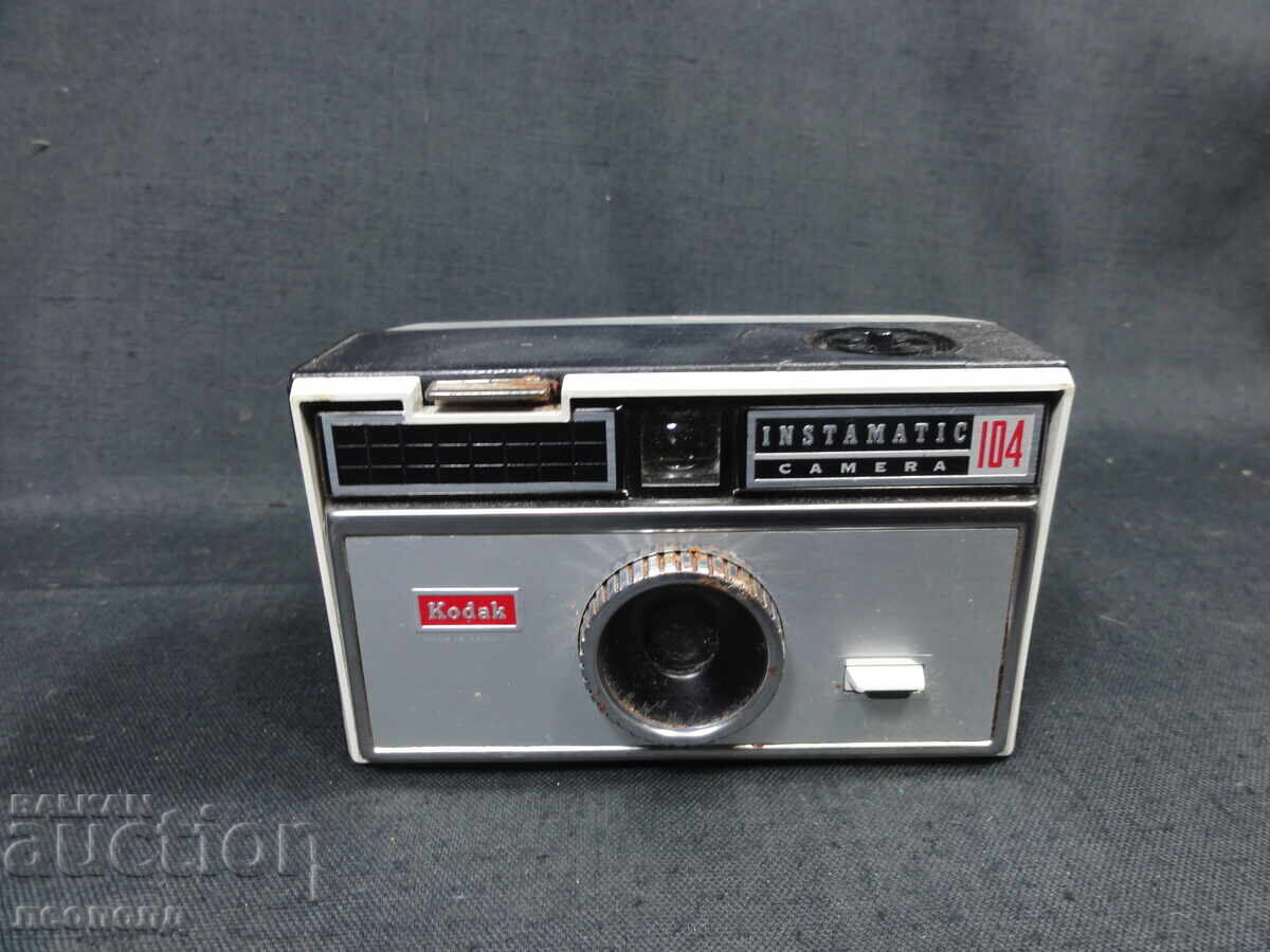 BZC STAR RETRO FILM CAMERA KODAK INSTAMATIC CAMERA 104 with price 2.53 BGN | € 1.29