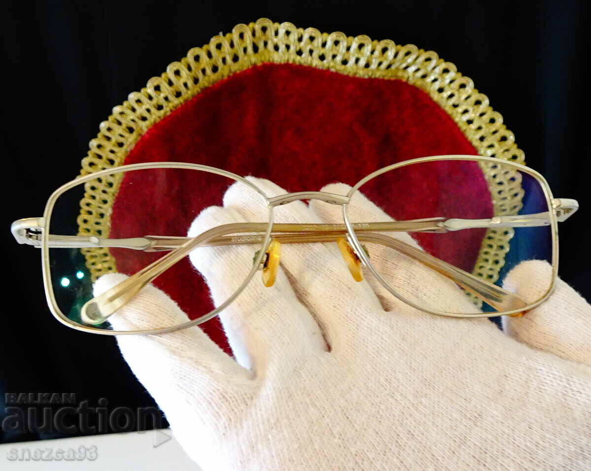 Диоптрични рамки Studioline с френски стъкла,плюс 0.75.