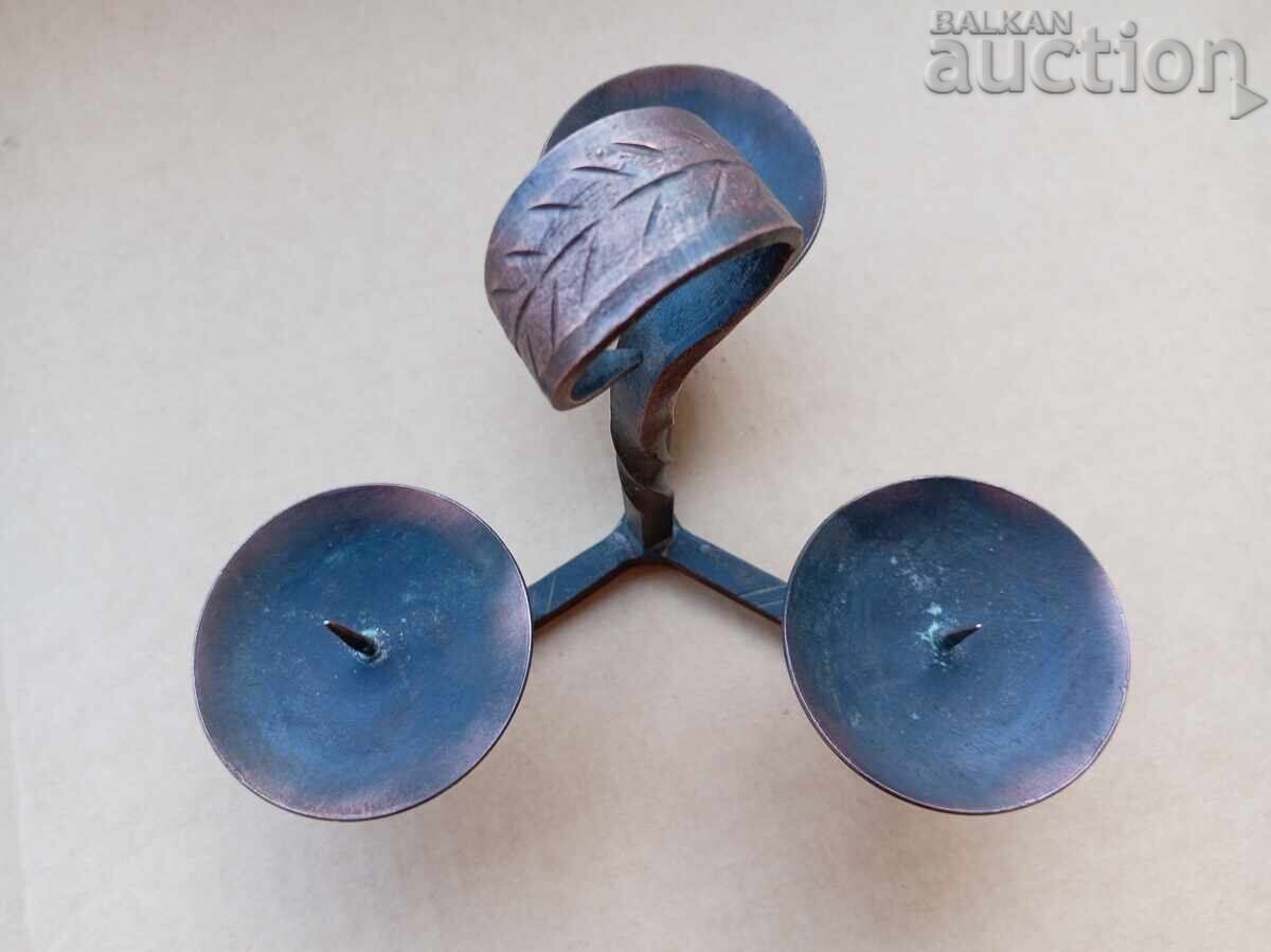 Доставка на Старинен железен с медно покритие ръчно изработен свещник