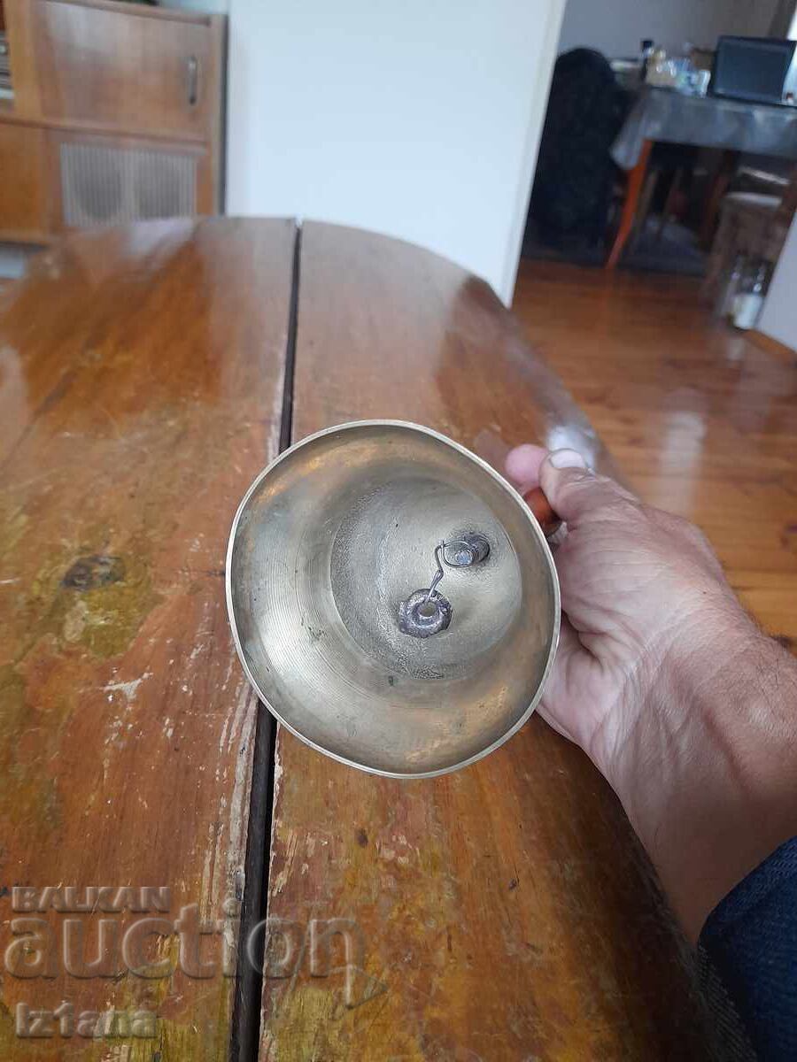 Livrarea Clopoțel de școală