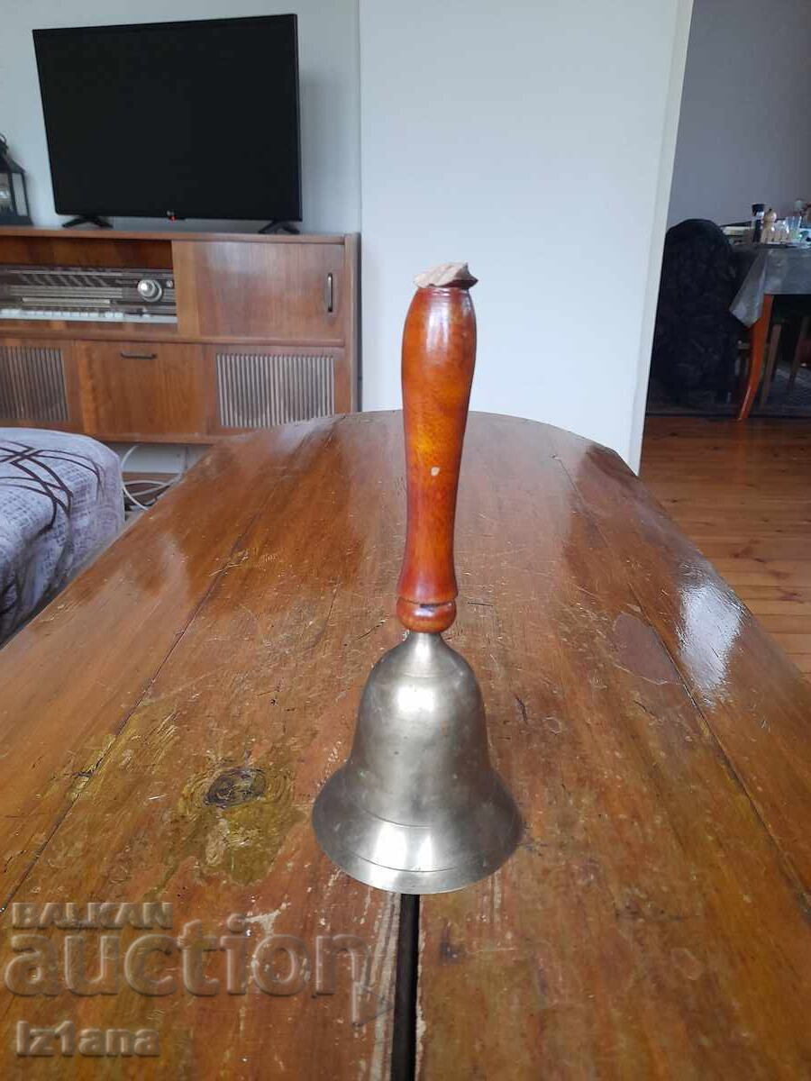 Clopoțel de școală