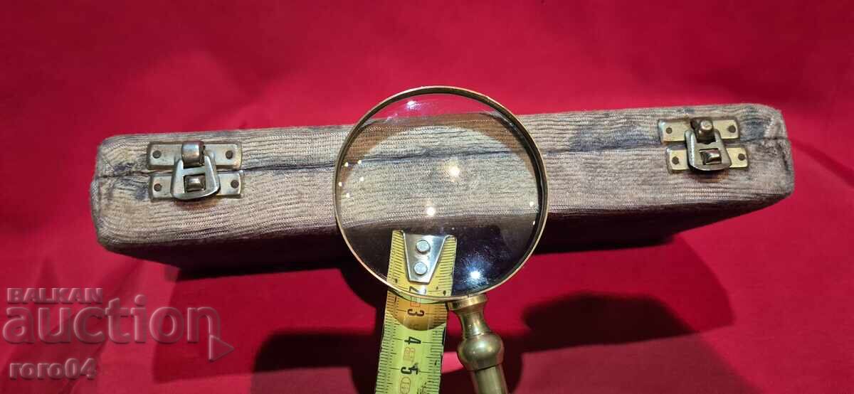 LARGE OLD MAGNIFYING GLASS - TOP CONDITION - 6 LARGE OLD MAGNIFYING GLASS - TOP CONDITION - 6
