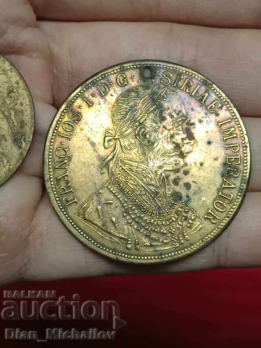 Două Pendante Vechi din Alamă - 7