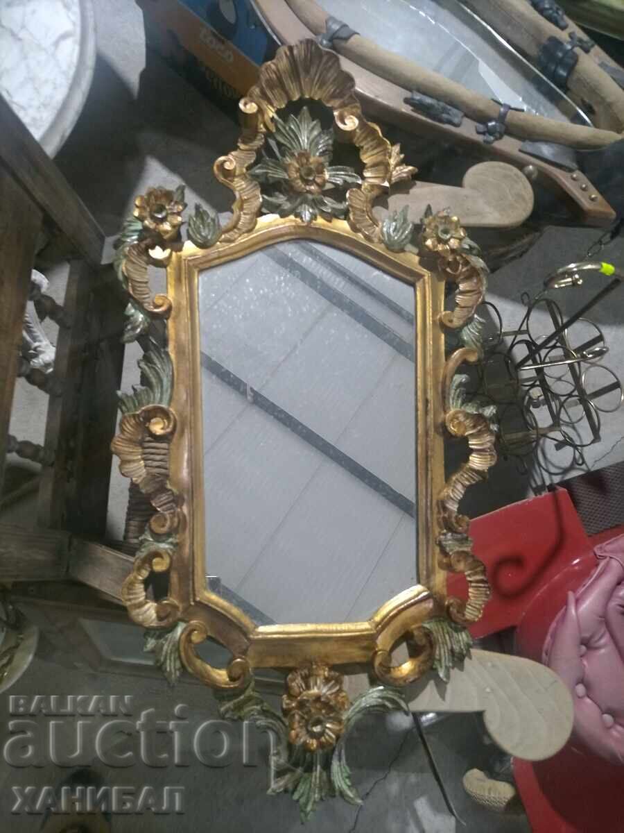OGLINDĂ BAROCĂ, EXCELENTĂ cu preț 250.00 BGN | € 127.82