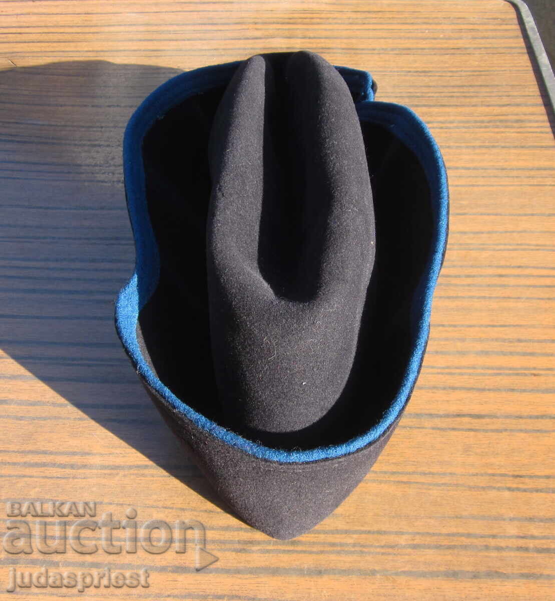 Παλιό Βουλγάρικο καπέλο αεροσυνοδού από την BGA Balkan Παλιό Βουλγάρικο καπέλο αεροσυνοδού από την BGA Balkan