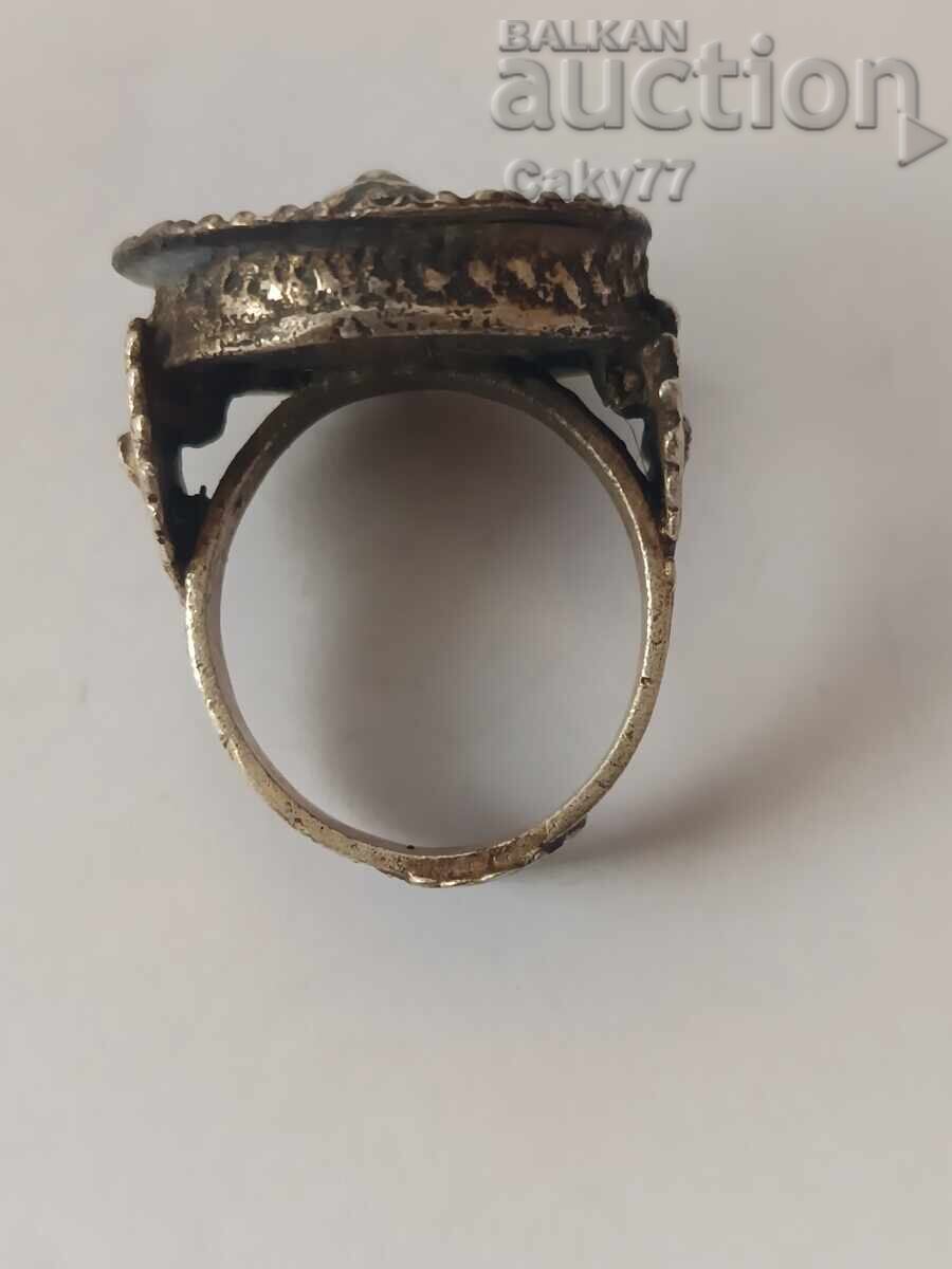Inel săcean renascentist cu preț 85.00 BGN | € 43.46