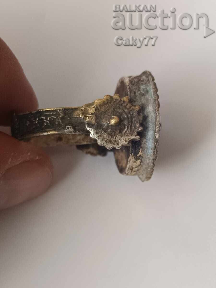 Δημοπρασία Σαχανέν αναγεννησιακό δαχτυλίδι Δημοπρασία Σαχανέν αναγεννησιακό δαχτυλίδι