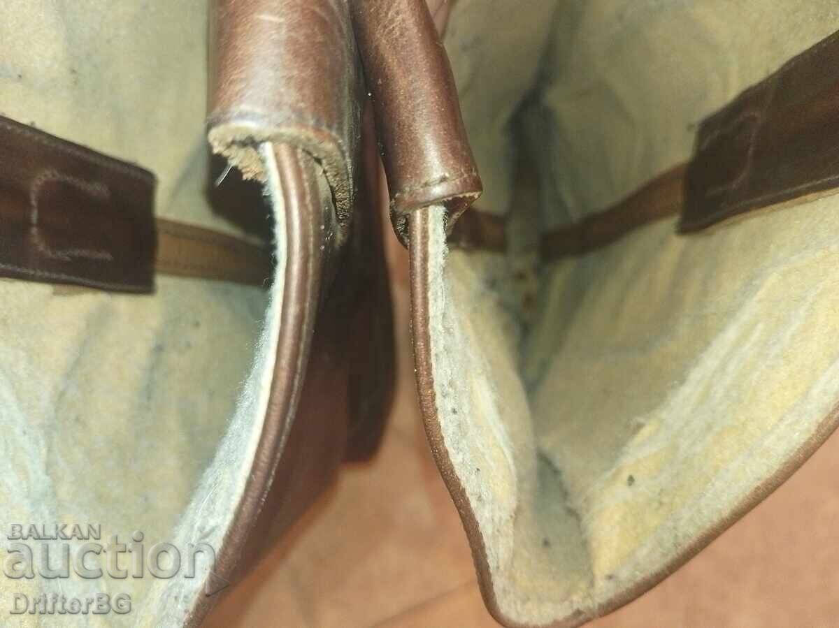 Παράδοση Καουμπόικες μπότες, μπότες νούμερο 43 Παράδοση Καουμπόικες μπότες, μπότες νούμερο 43