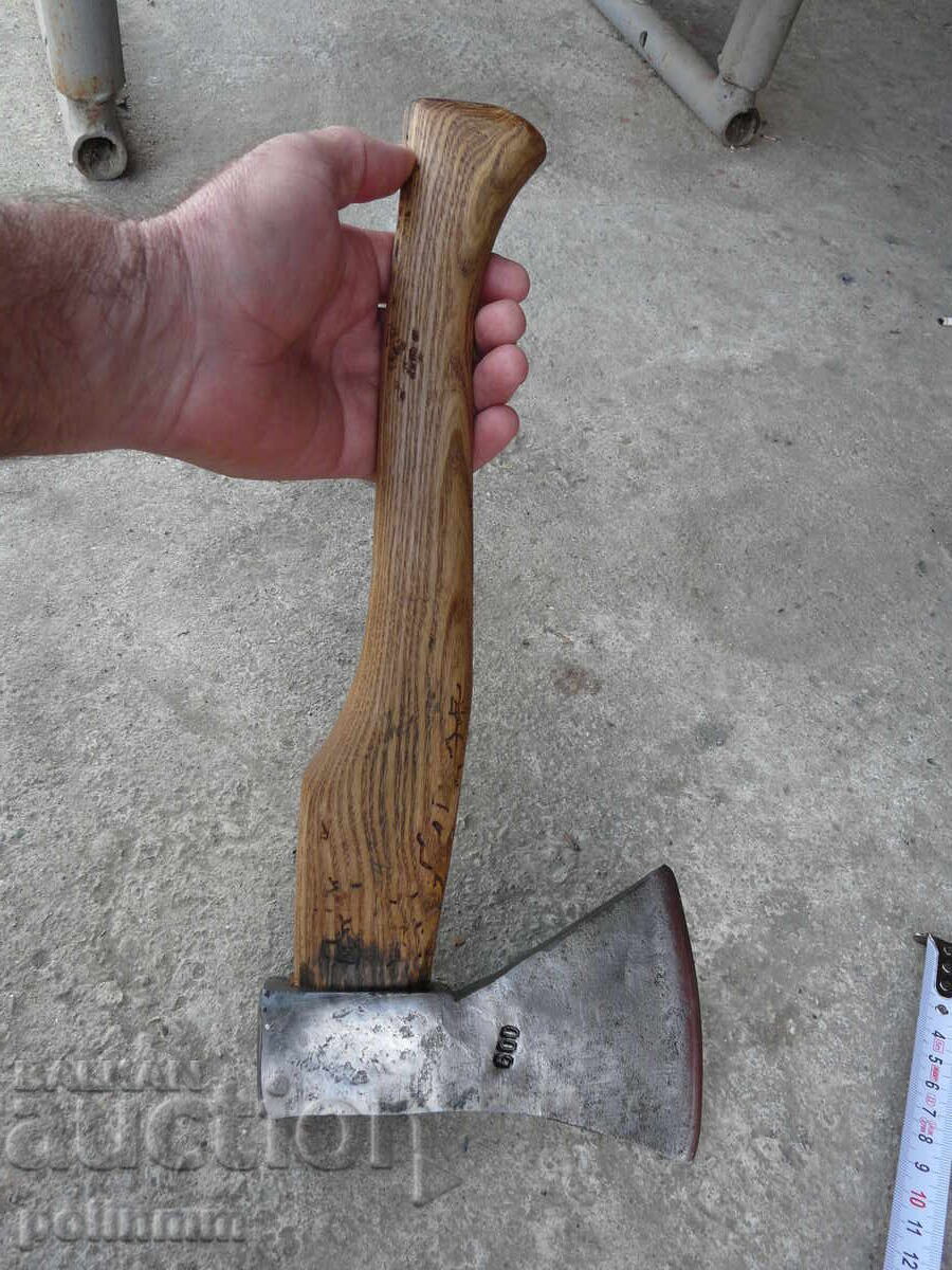 Auction Old German Axe - 586 Auction Old German Axe - 586
