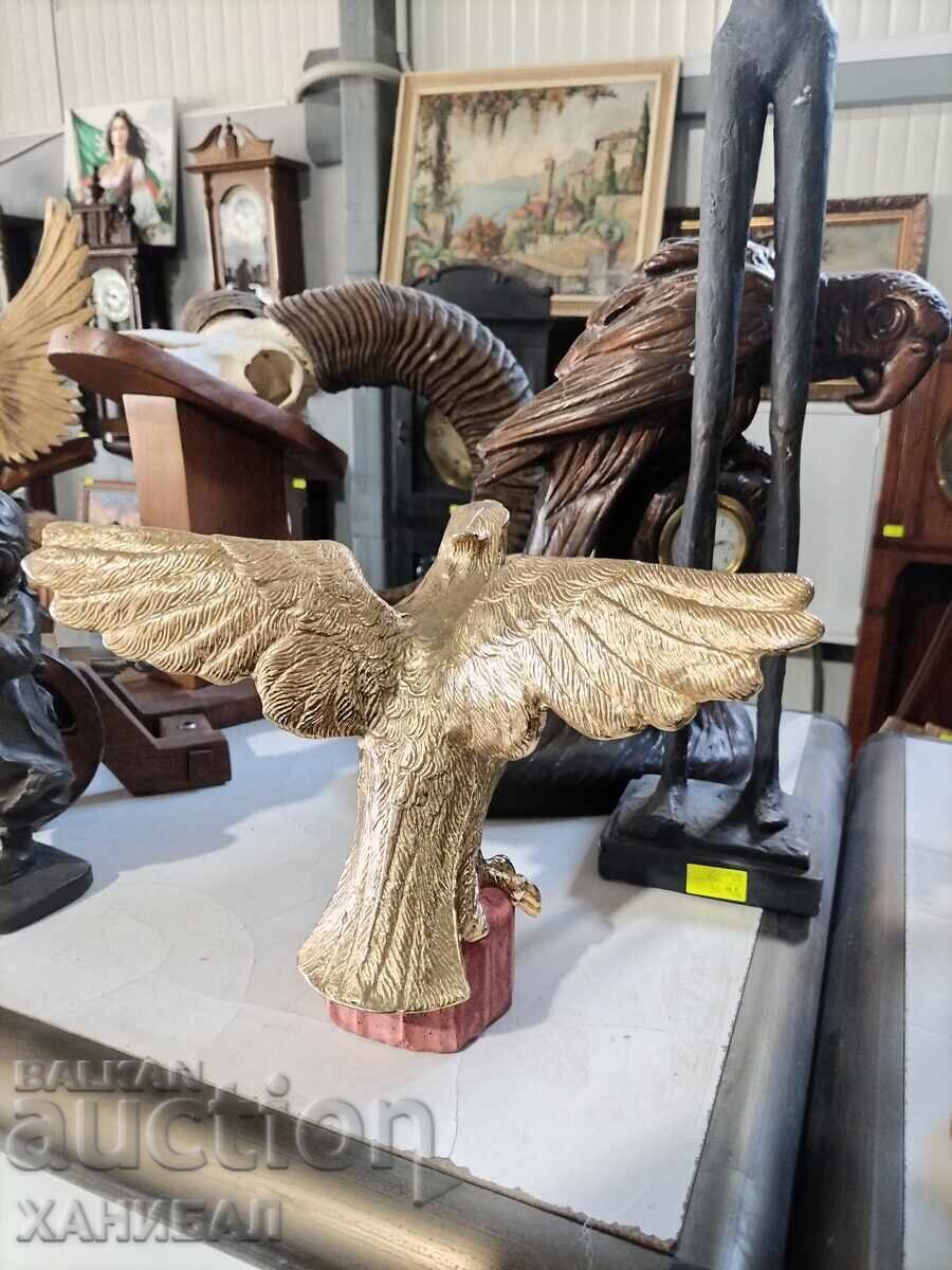 Auction BRONZE EAGLE WITH PEDESTAL Auction BRONZE EAGLE WITH PEDESTAL