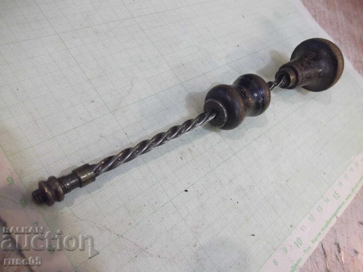 Τρυπάνι χειρός παλιό με τιμή 20.00 BGN | € 10.23