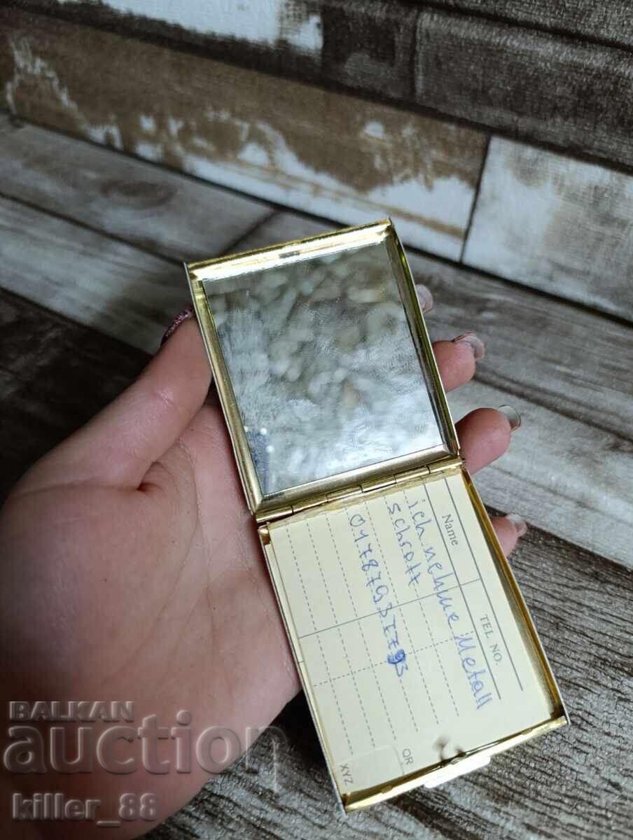 Licitație Caiet vechi din bronz Licitație Caiet vechi din bronz