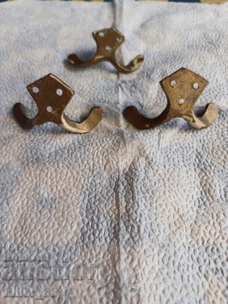 Old bronze hangers with price 20.00 BGN | € 10.23