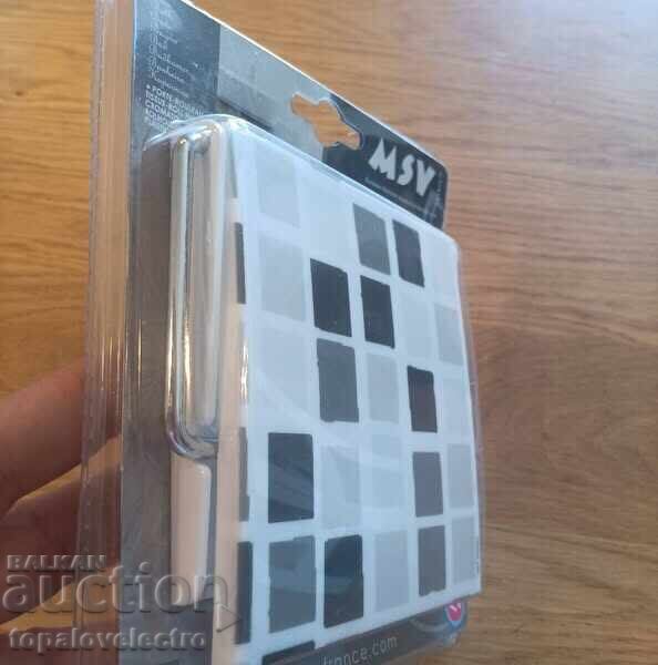 Delivery of NEW! Toilet paper holder with lid, self-adhesive Delivery of NEW! Toilet paper holder with lid, self-adhesive