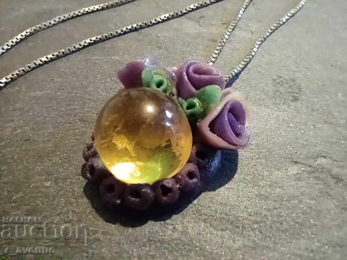 Delivery of Necklace with an interesting pendant 17.10.25