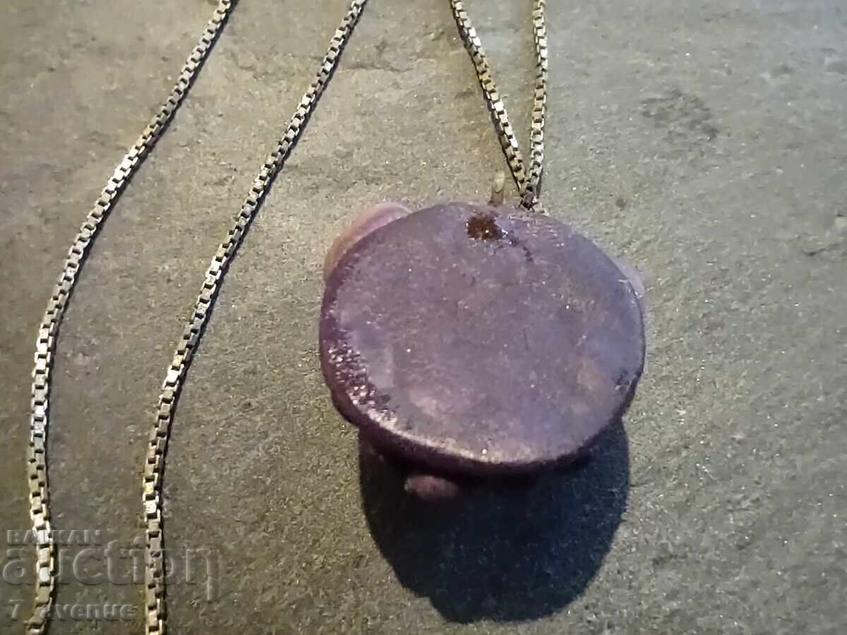 Necklace with an interesting pendant 17.10.25 - 5