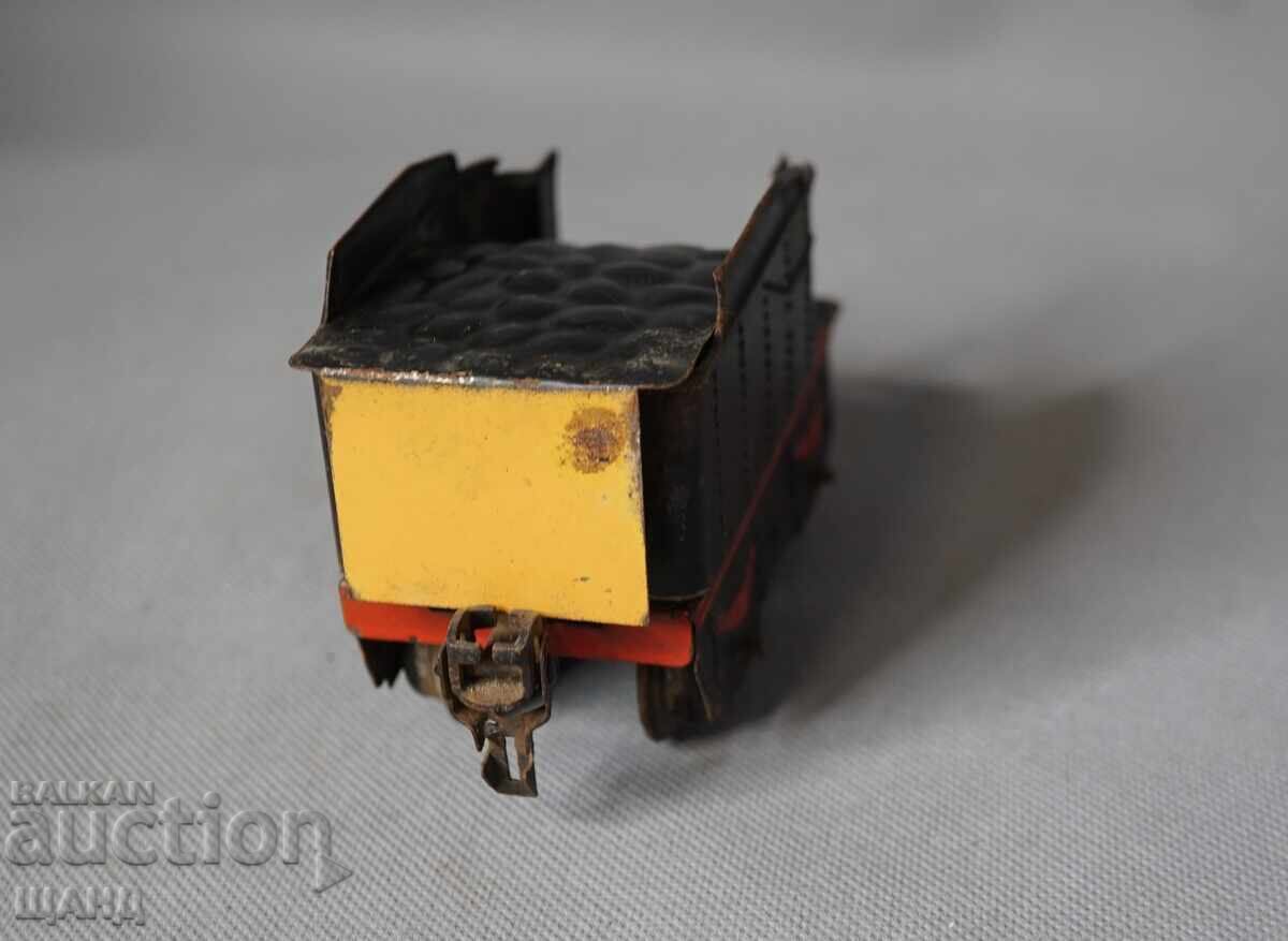 Παράδοση Παλιό Γερμανικό μεταλλικό παιχνίδι από λαμαρίνα, μοντέλο βαγόνι Παράδοση Παλιό Γερμανικό μεταλλικό παιχνίδι από λαμαρίνα, μοντέλο βαγόνι