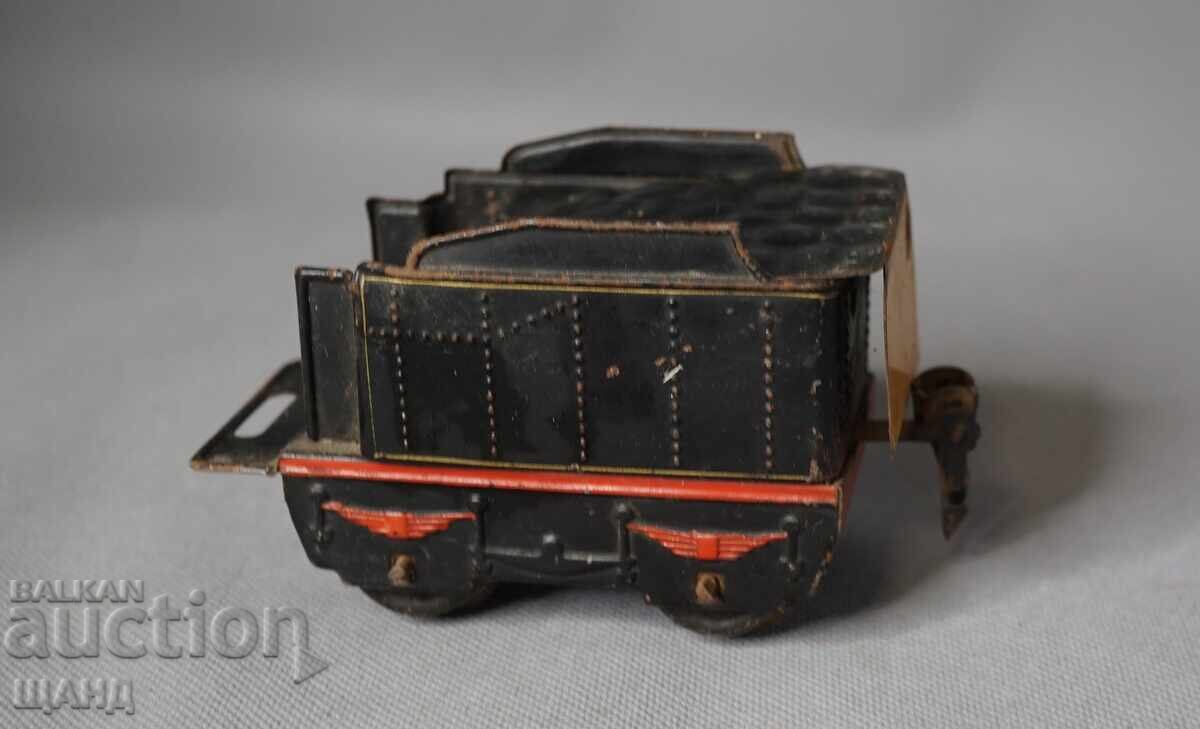 Παλιό Γερμανικό μεταλλικό παιχνίδι από λαμαρίνα, μοντέλο βαγόνι Παλιό Γερμανικό μεταλλικό παιχνίδι από λαμαρίνα, μοντέλο βαγόνι