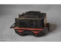 Vechiă jucărie metalică germană din tablă model vagon