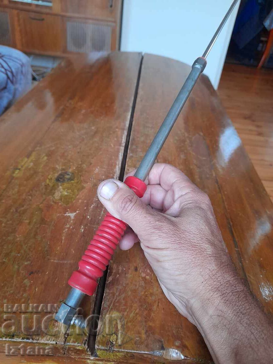 Παράδοση Παλιός ακροσωλήνας, λαβή για ψεκαστήρα