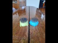 Suporturi vechi pentru flori uscate